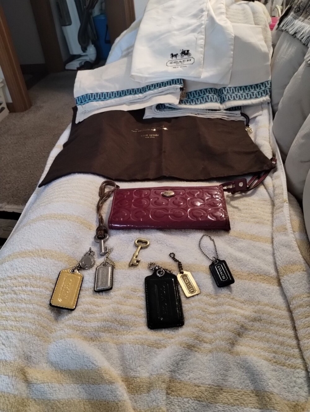 SOLD🍎🍎🍎🍎13 Piece Coach Tags &  Wristlet; Bags Ensemble.